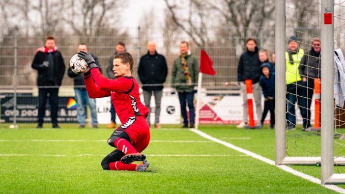Heta matcher och tabelltopp i polska fotbollsligan illustration